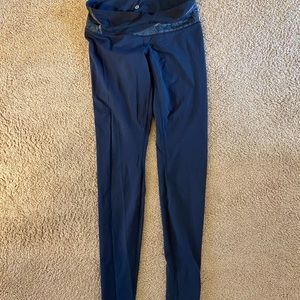 Lululemon Reversible Wunder Unders, Size 8